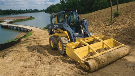 how many gallons does a skid steer hold|john deere skid steer weight.